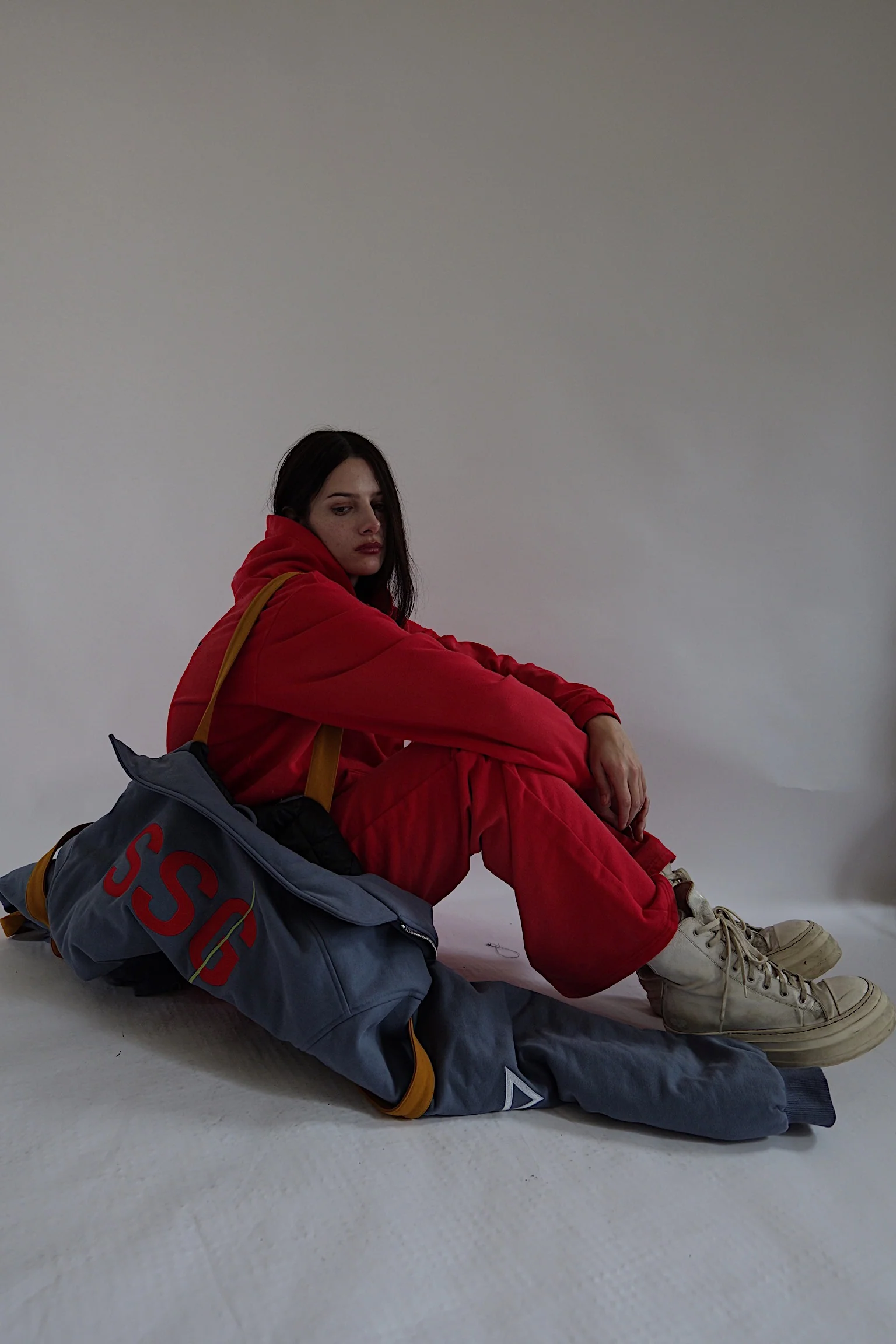 Red Pin zip-up - Image 5
